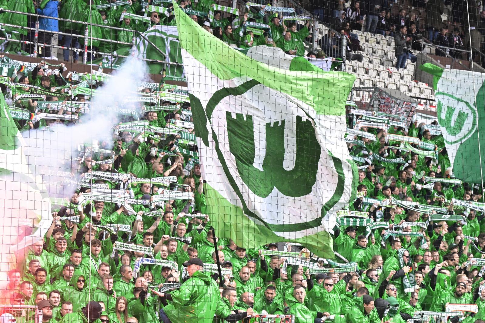 ดูบอลสด บุนเดสลีกา PLAY-OFFS โวล์ฟสบวร์ก พบ พาเดอร์บอร์น 21 พ.ค.69